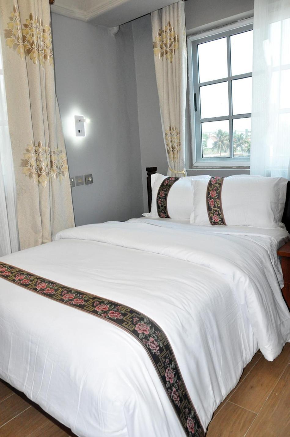 Ocean6 Hotel Kokrobite Luaran gambar